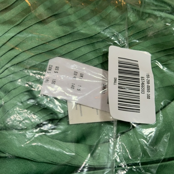 The A&F Giselle Pleated Cutout Maxi Dress - Picture 8 of 11